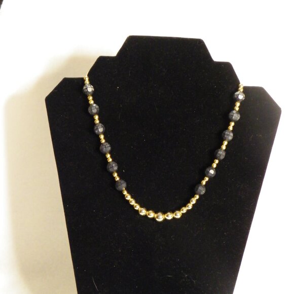 Vintage Park Lane Black and Gold Tone Beads. .Signed on tag. - Picture 2 of 8